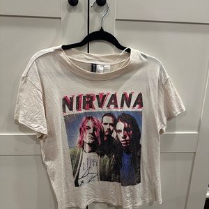 Cream Nirvana Cropped Tee. Women’s Large.